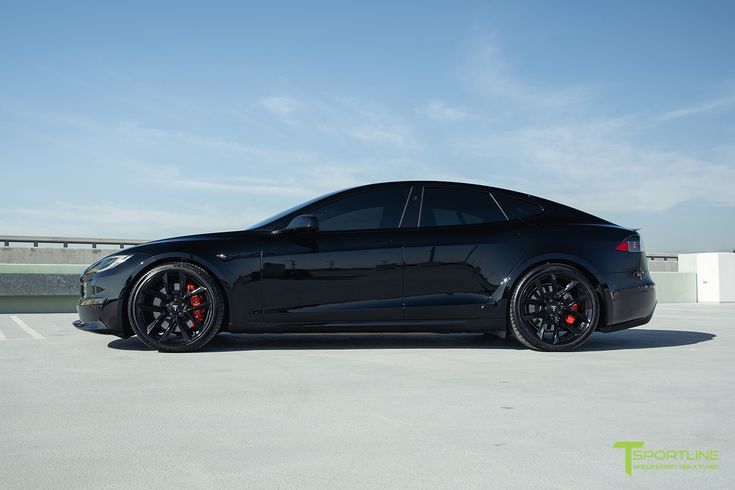 Model S Plaid